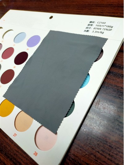 GZ-CF 防曬滌綸  UPF50+ 規格：160CM  克重：180GSM 成分：85%N 15%SP  米數：3.3M/KG   側面照